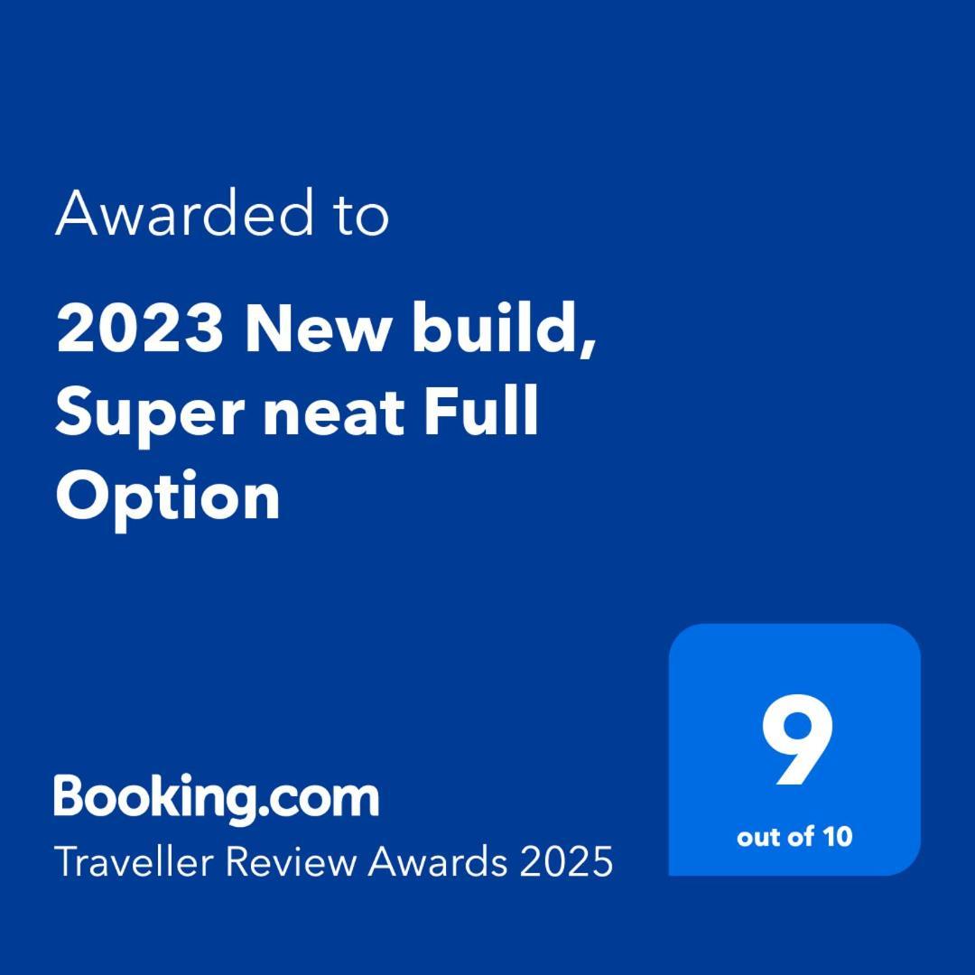 2023 New Build, Super Neat Full Option *